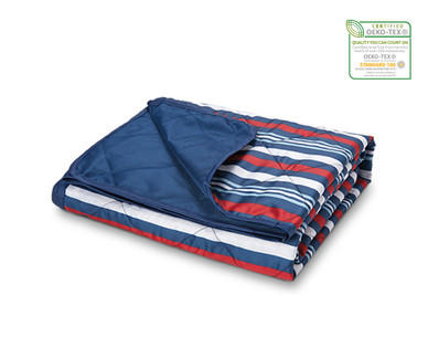 Huntington Home 60" x 70" Quilted Outdoor Blanket