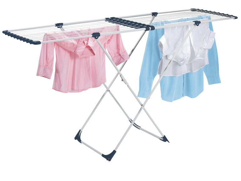 Extendable Clothes Stand