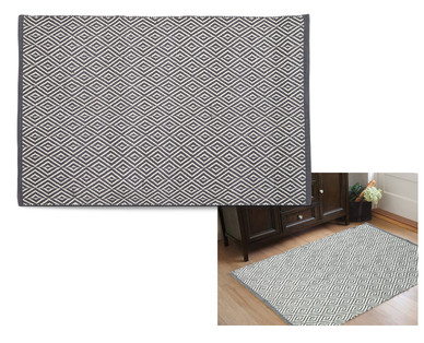 Huntington Home 46" L x 30" W Handwoven Accent Rug
