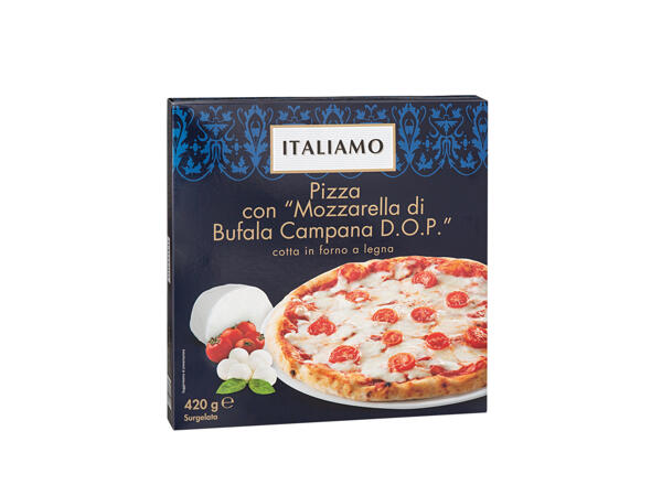 Pizza with buffalo Mozzarella PDO