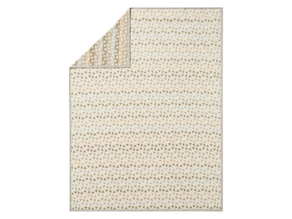 Dralon and Cotton Blend Blanket