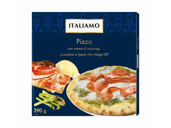 Italiamo Pizza with Cream of Asparagus, Provolone Cheese and "Speck "Alto Adige PGI"
