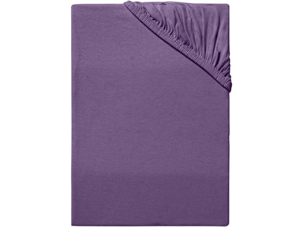 Flannelette fitted sheet Double size.